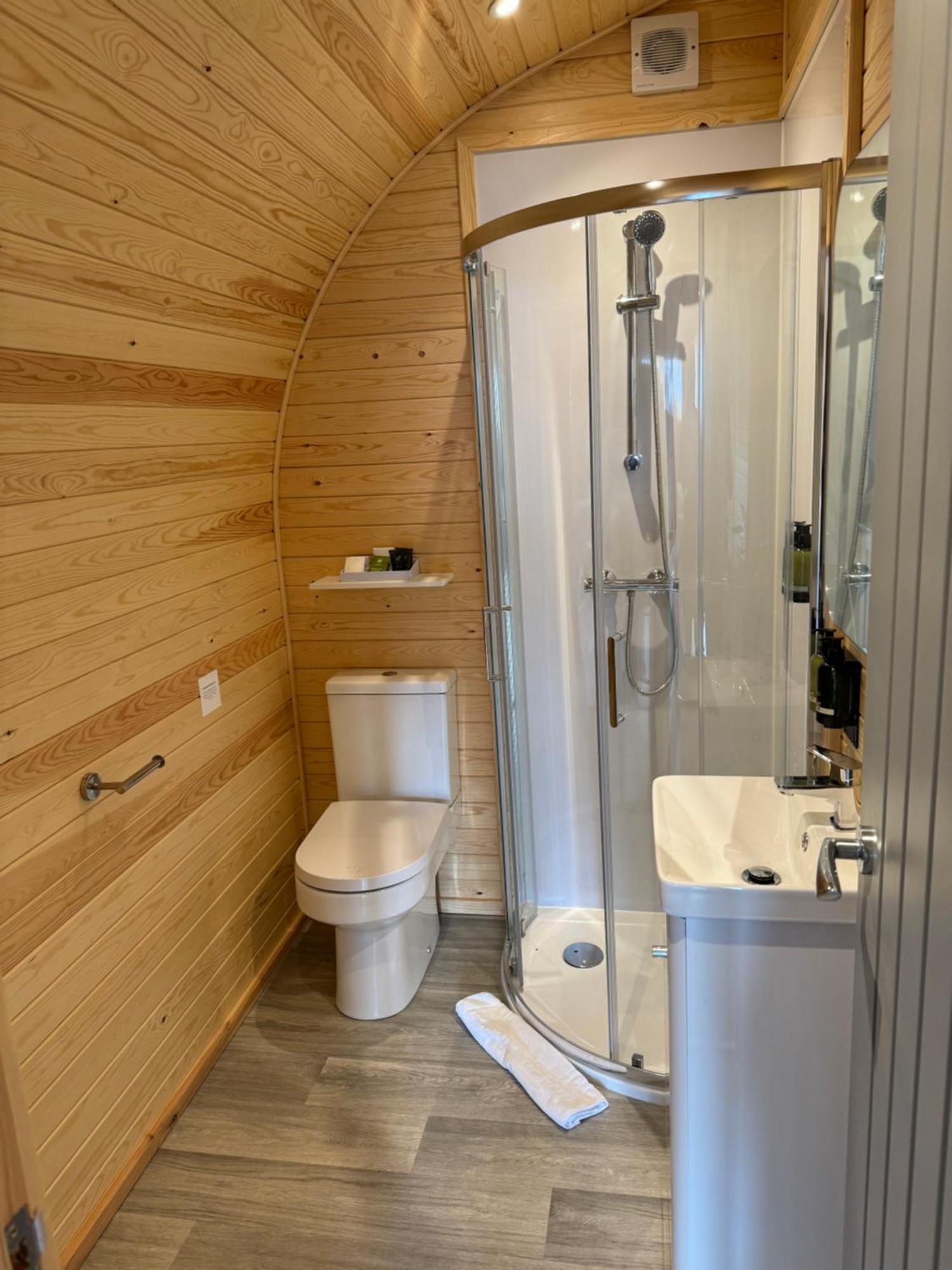 Готель Ffrith Beach Glamping With Hot Tub Престатін Екстер'єр фото